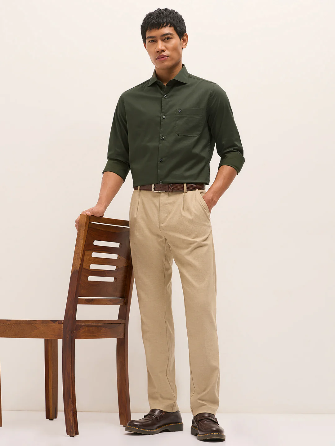 BATES - Image 4