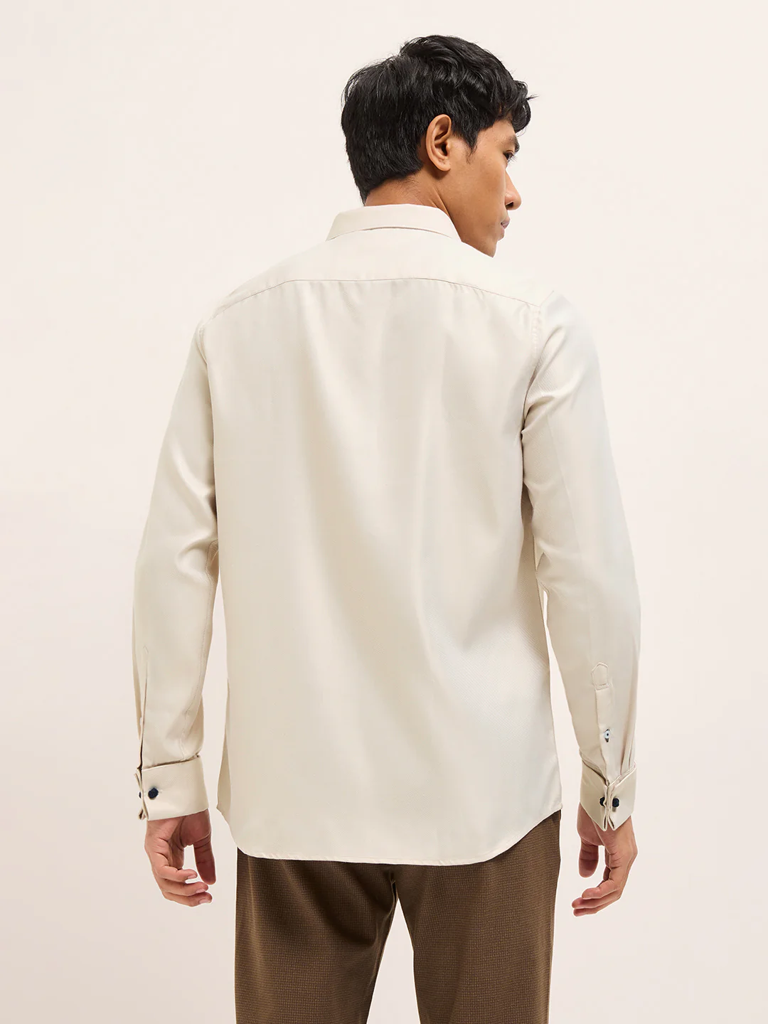 ELIO - Image 2
